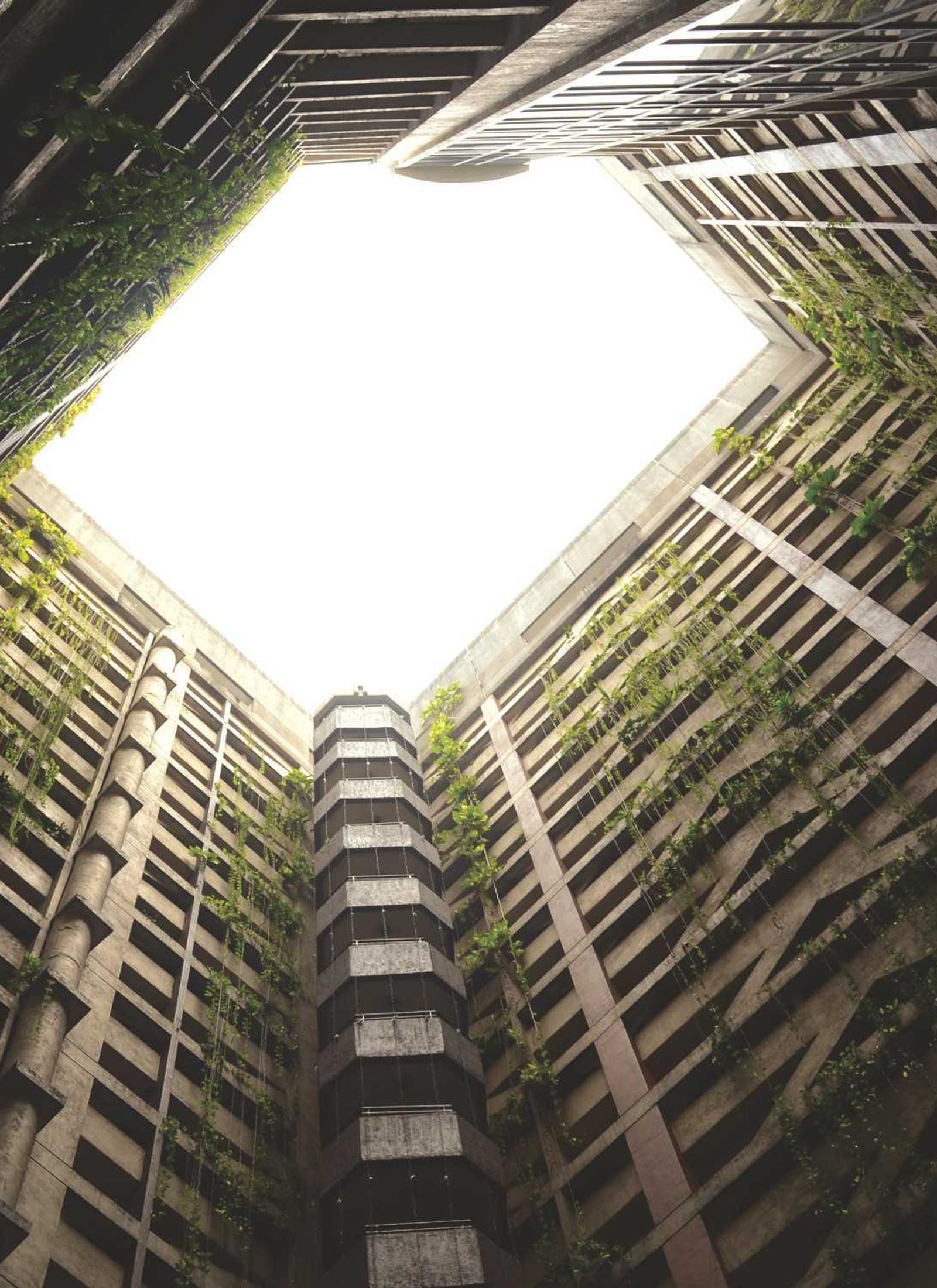 Sable Line - Keskin oranlar, editorial tavır, sessiz iddia. (alternatif görünüm)